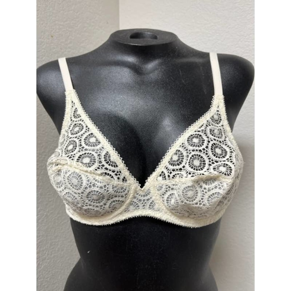 Chantelle Lace Underwire Bra 1960 in Ivory 34 B